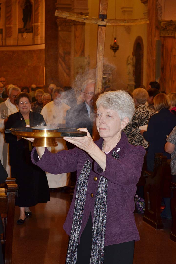 Moving Saint Mother Theodore Guerin’s remains to the shrine