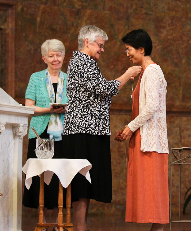 Sister-Ann-receives-her-cross-for-web