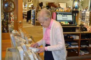 S-Rosemary-woking-at-LLG