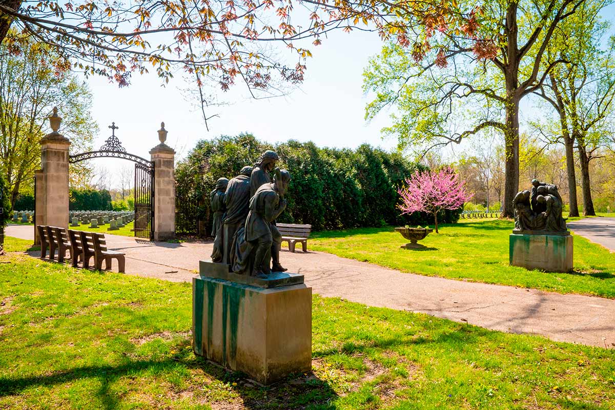 Full pews inside the Church of the Immaculate Conception