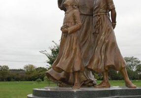 love-the-children-statue